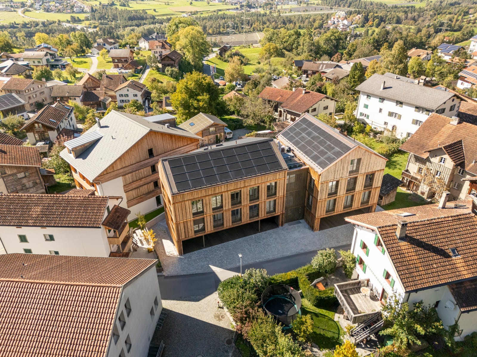 Neubau Mehrfamilienhaus in Scharans, Luftaufnahme